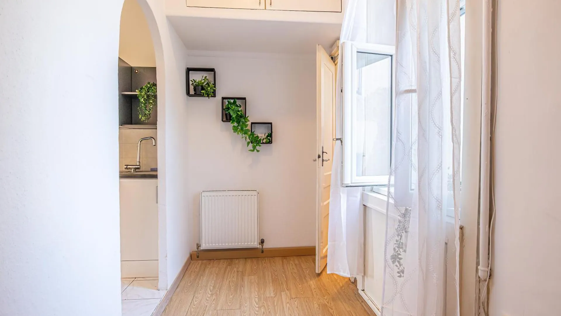 Apartment Comfortable 2Br Apt In Vienna, Prime Location